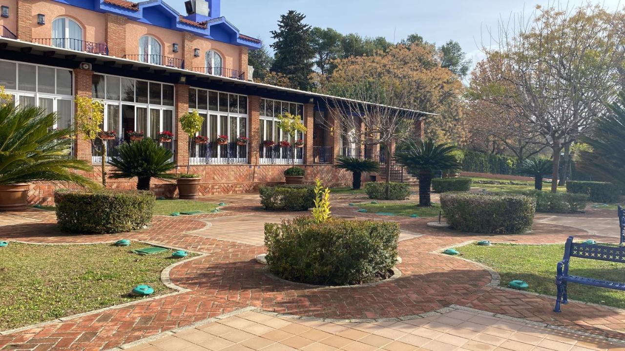 Hotel Fuente Las Piedras Cabra Dış mekan fotoğraf
