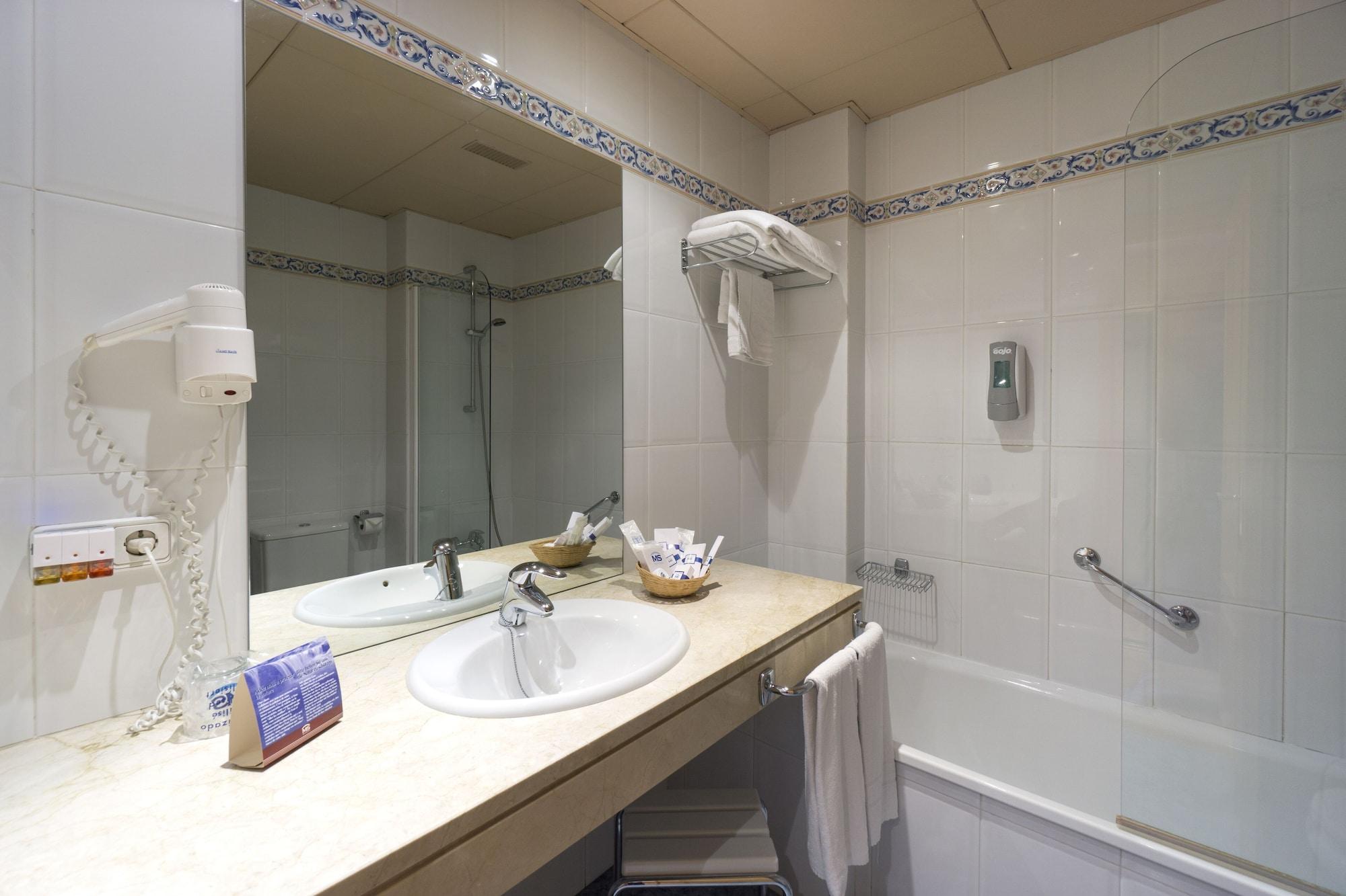 Hotel Fuente Las Piedras Cabra Dış mekan fotoğraf