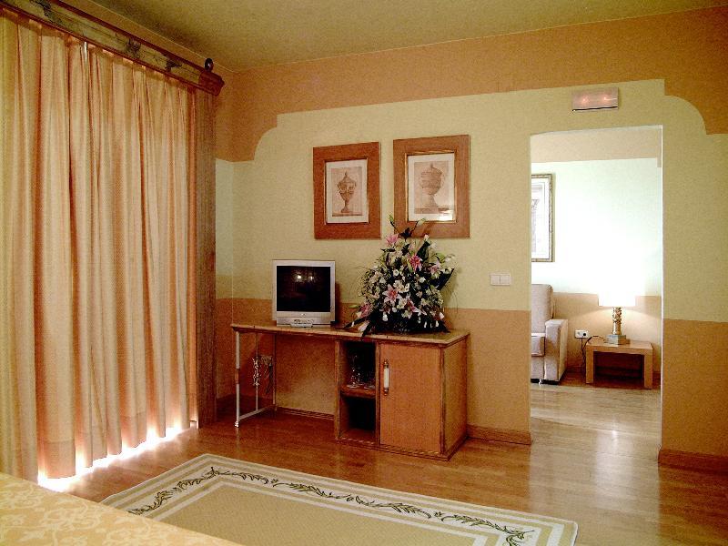 Hotel Fuente Las Piedras Cabra Dış mekan fotoğraf