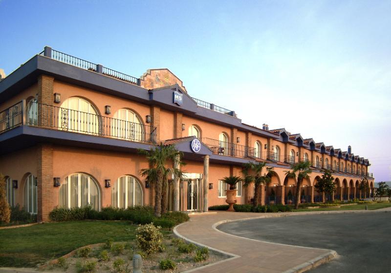 Hotel Fuente Las Piedras Cabra Dış mekan fotoğraf