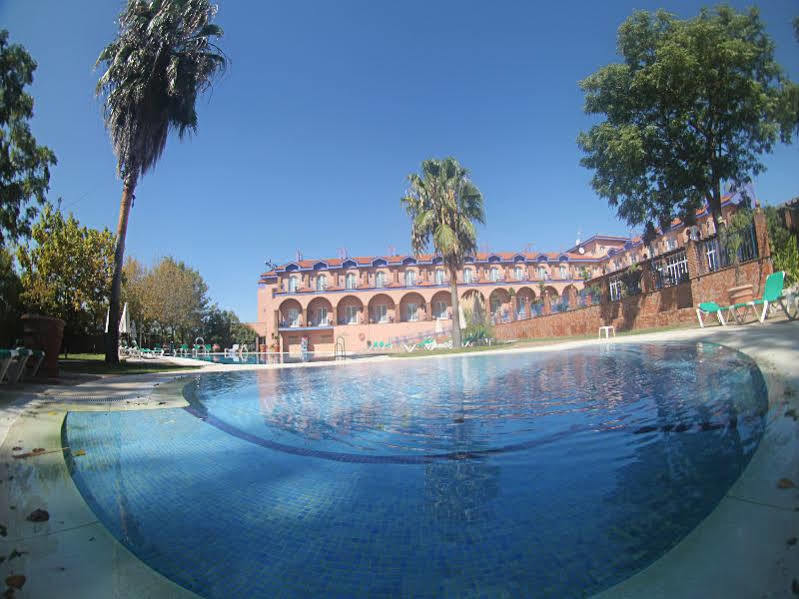 Hotel Fuente Las Piedras Cabra Dış mekan fotoğraf