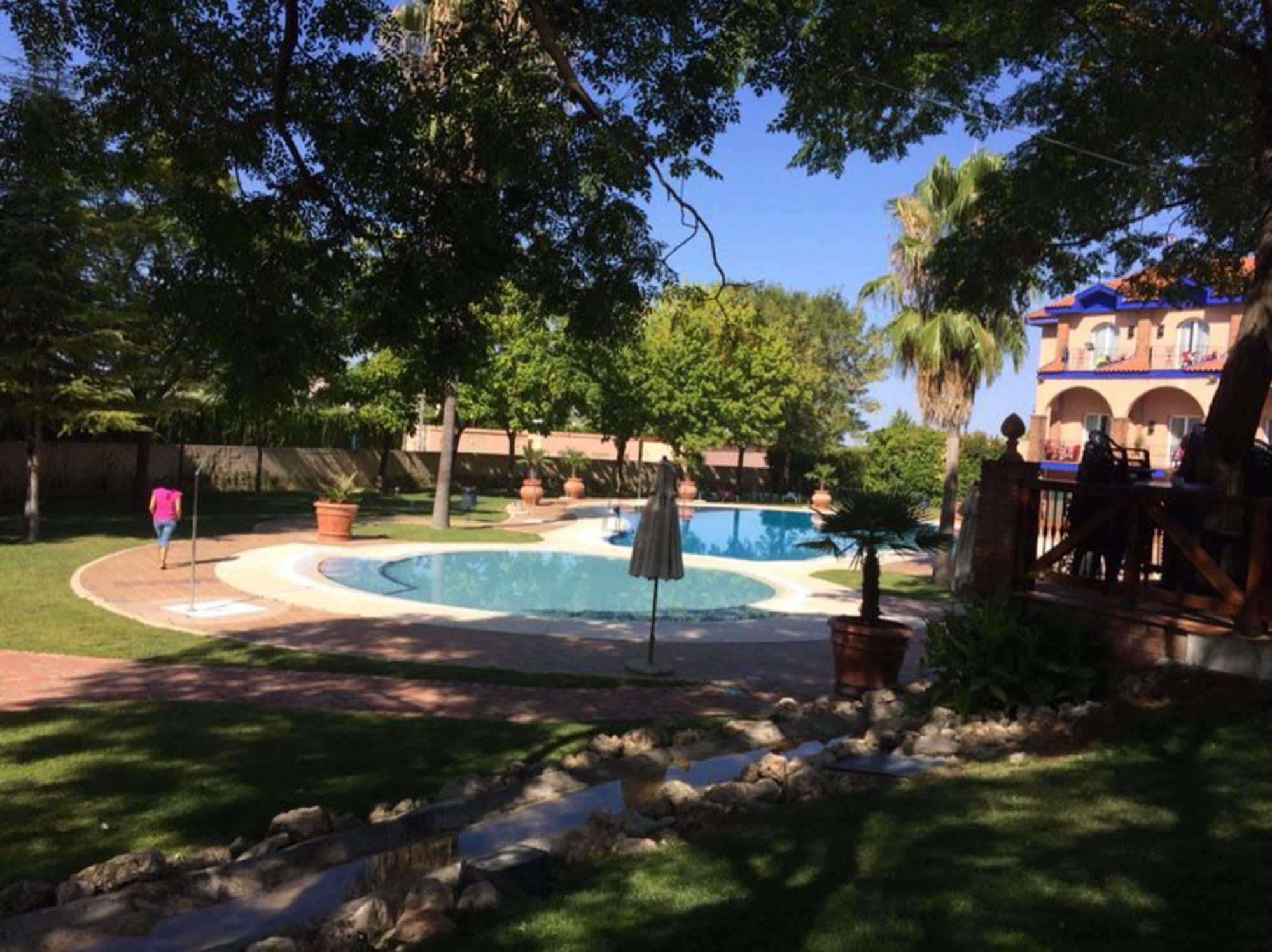Hotel Fuente Las Piedras Cabra Dış mekan fotoğraf